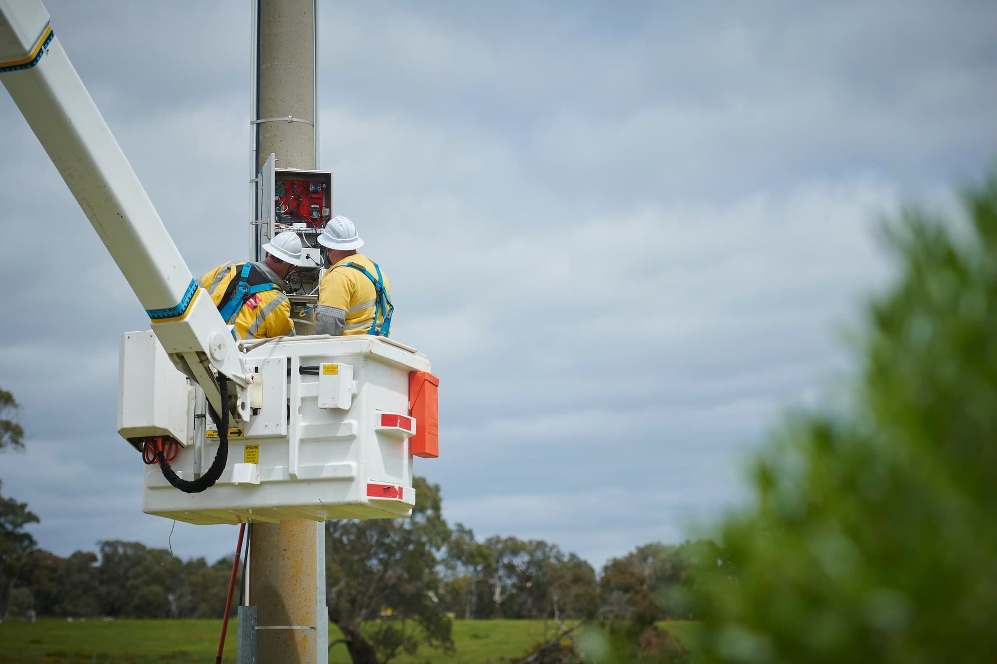 Update – Power outages in Victoria’s western and northern regions